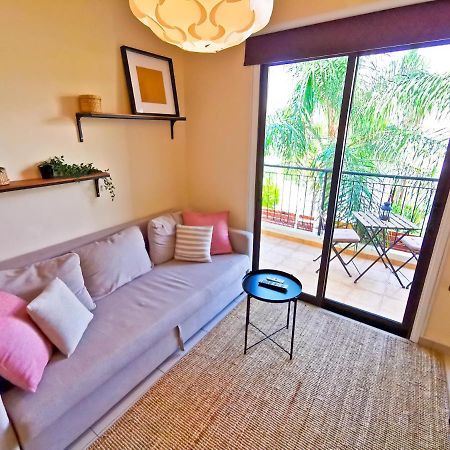Sunny Pool Apartment Ворокліні Екстер'єр фото